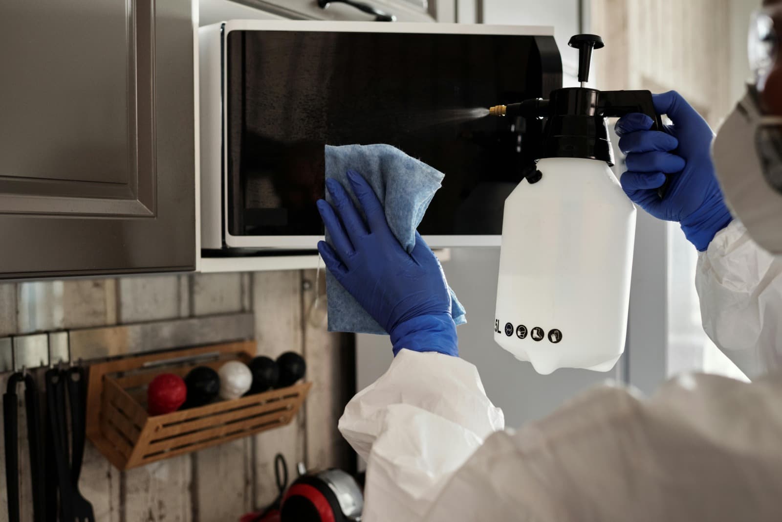 Kitchen Deep Cleaning Dubai That Makes Cooking Safer